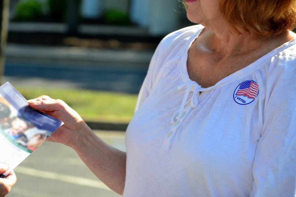political campaign volunteer